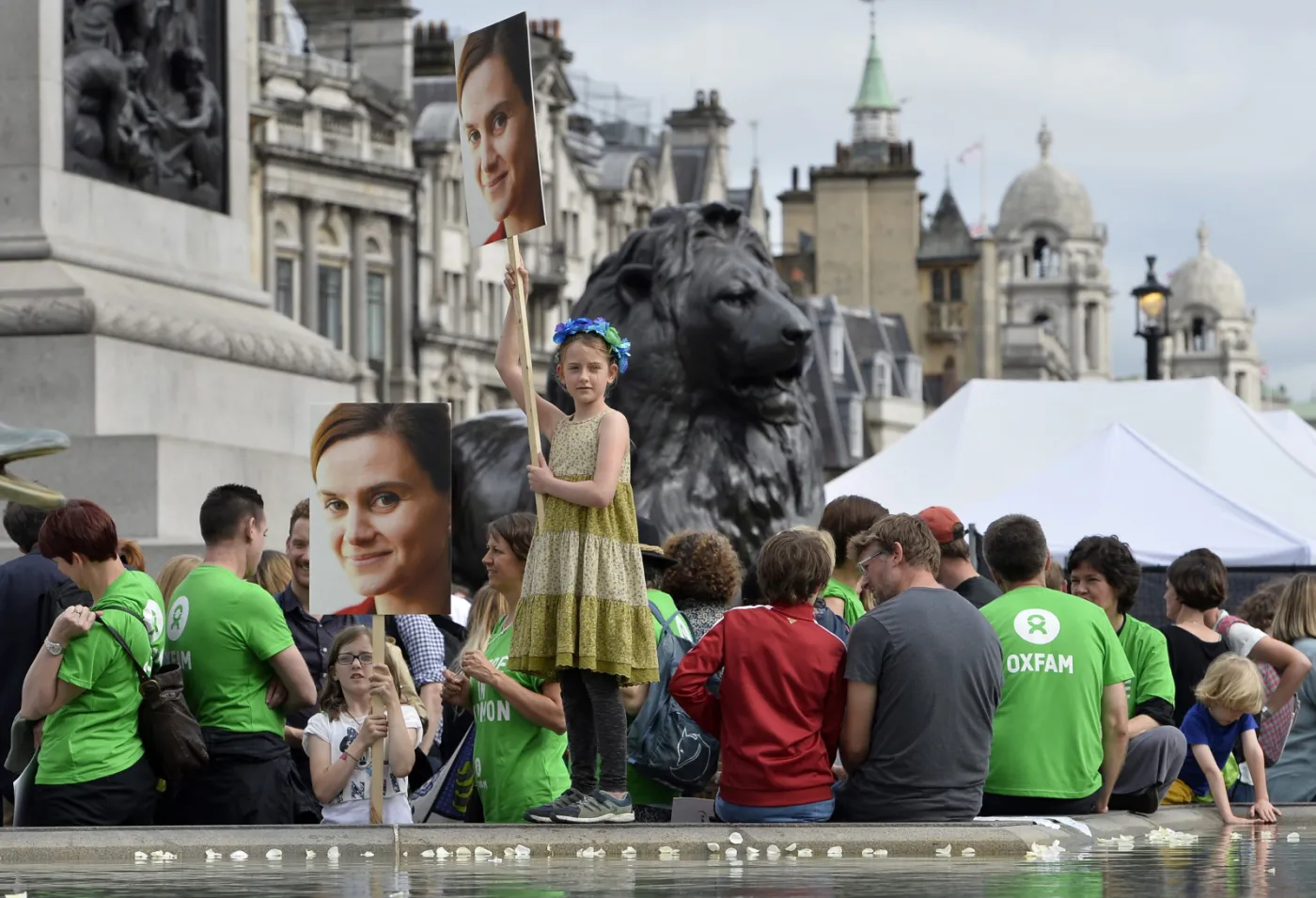 Tysiące osób uczciły pamięć zabitej posłanki Jo Cox