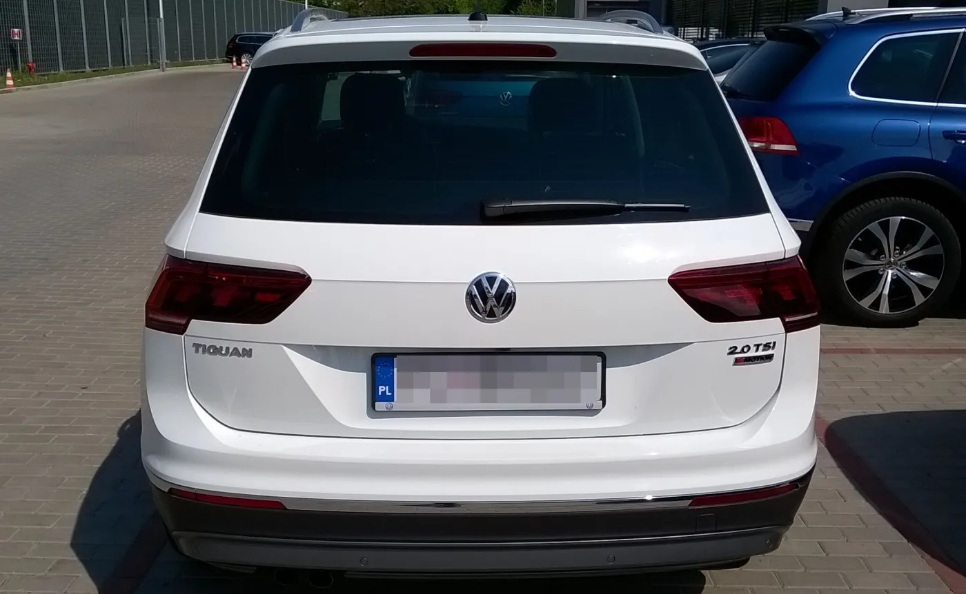 9025395-volkswagen-tiguan.jpg