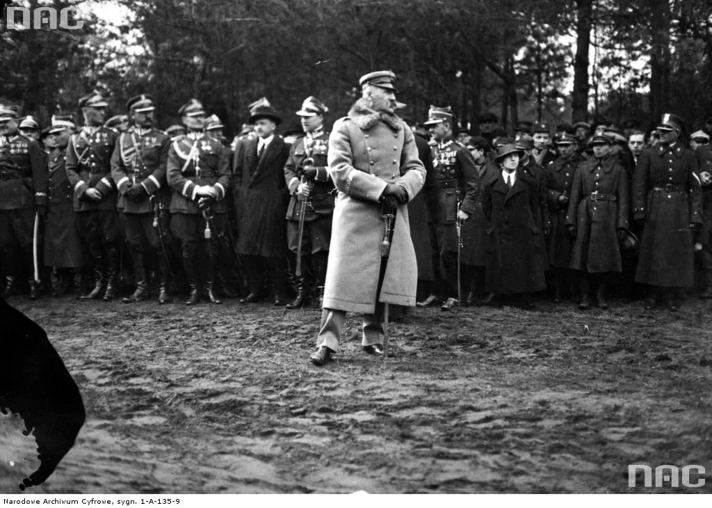 7745955-jozef-pilsudski.jpg