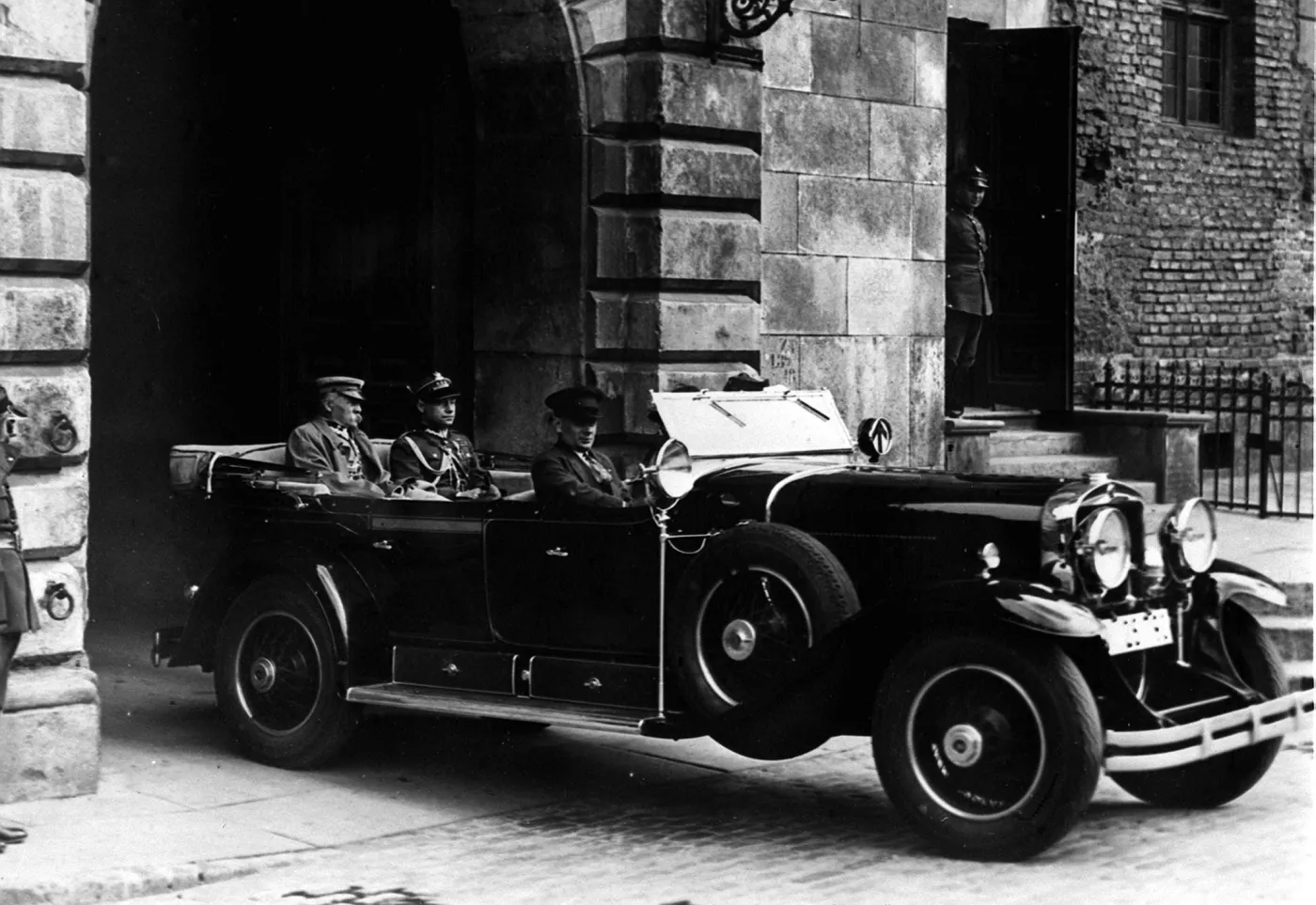 7745325-jozef-pilsudski.jpg