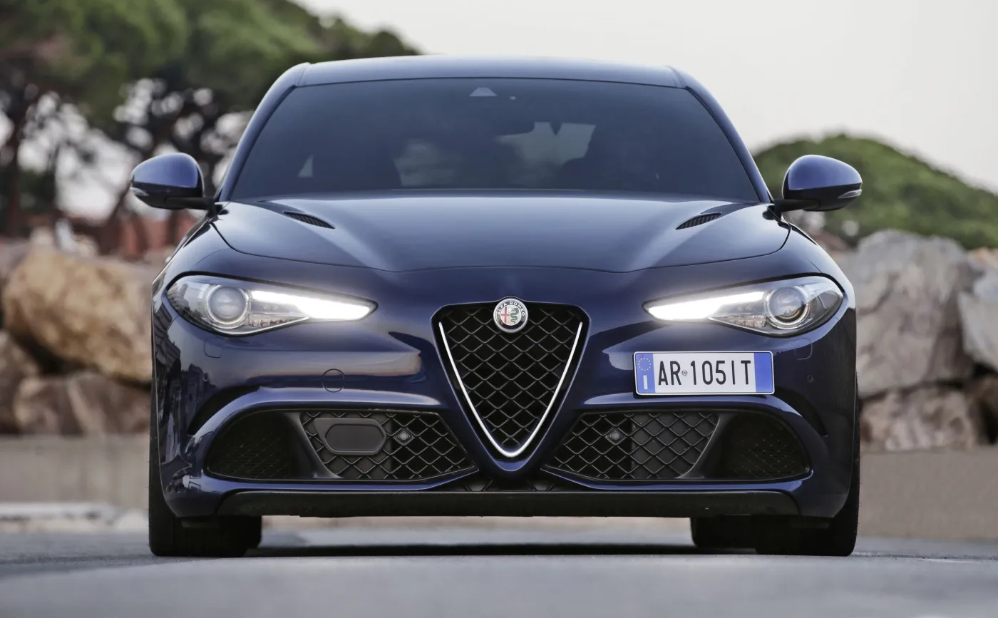 9053569-alfa-romeo-giulia.jpg
