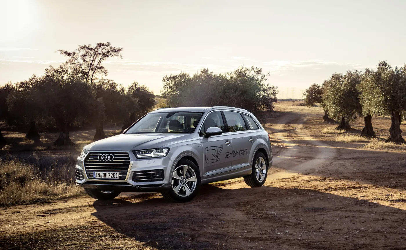 9107806-audi-q7-e-tron-3.jpg