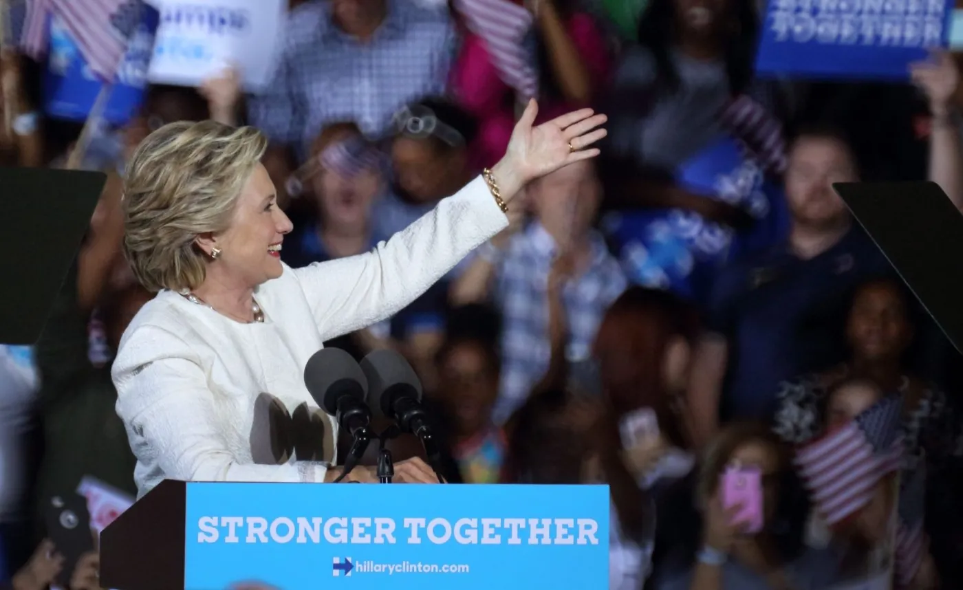 9582383-hillary-clinton.jpg