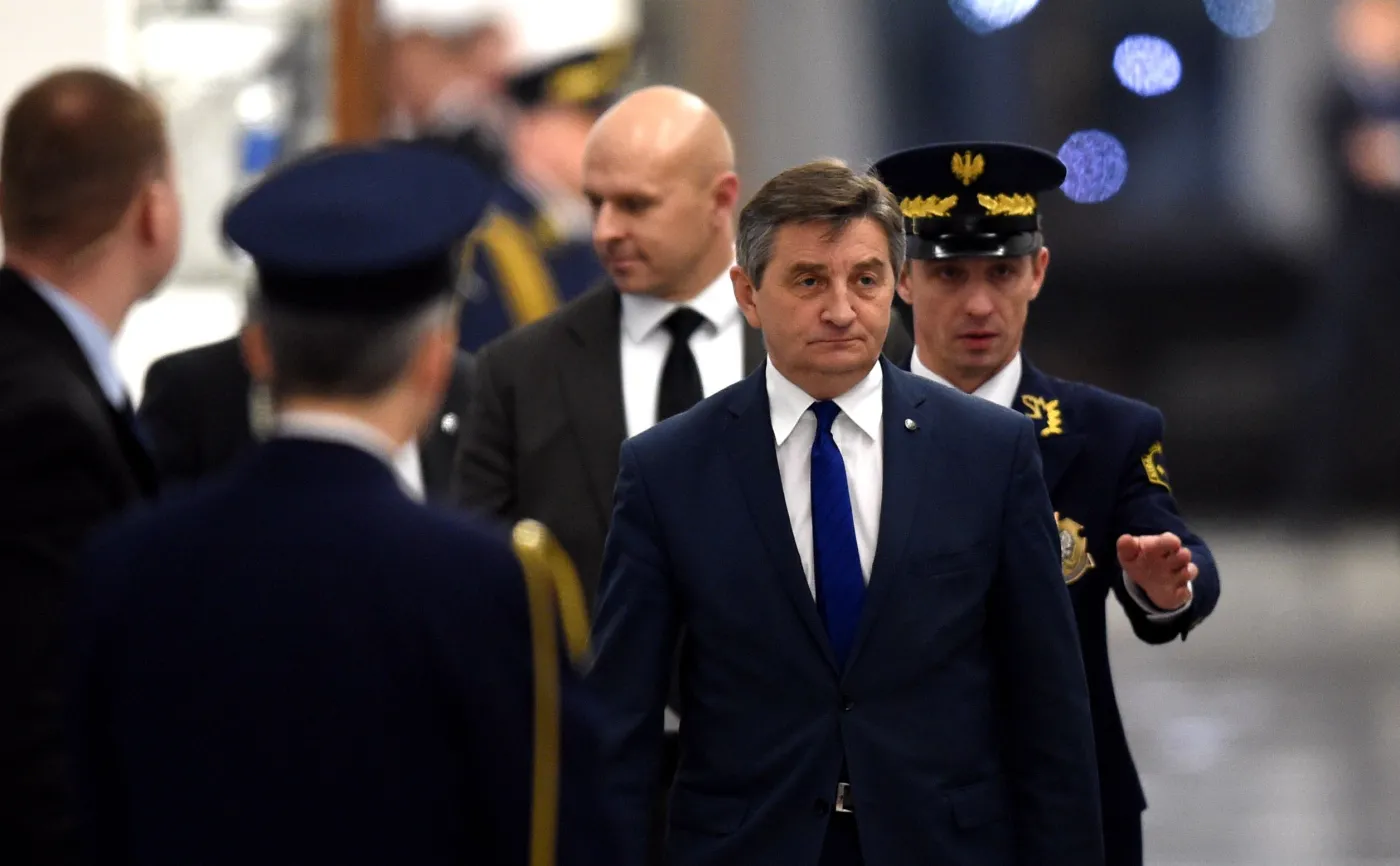 Kuchciński się załamał i chciał podać do dymisji? "Nie było takiego momentu, jest w znakomitej formie"
