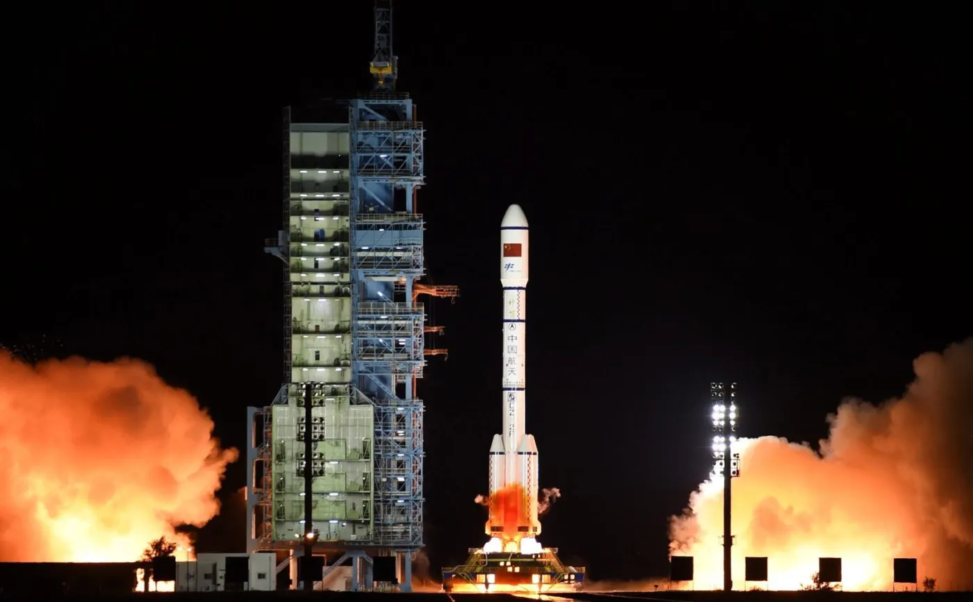 Start Tiangong-2 
