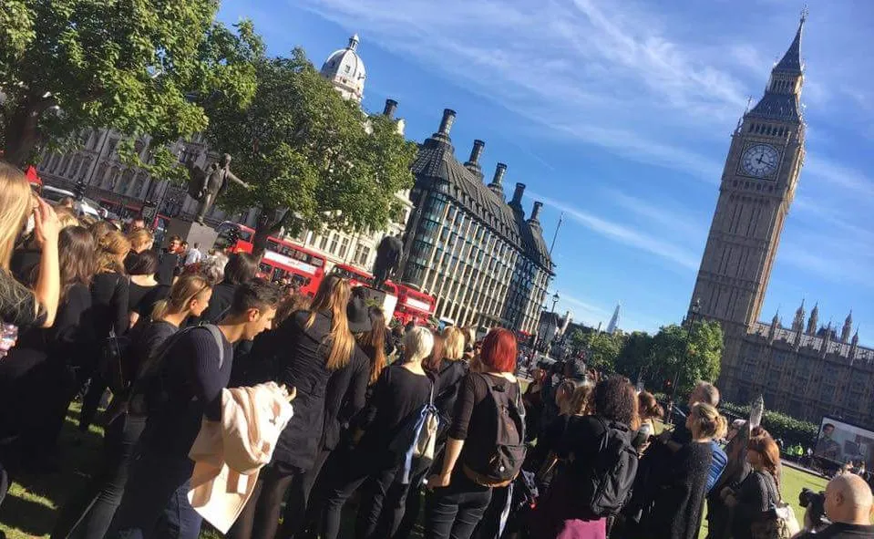 9497942-protest-w-londynie.jpg