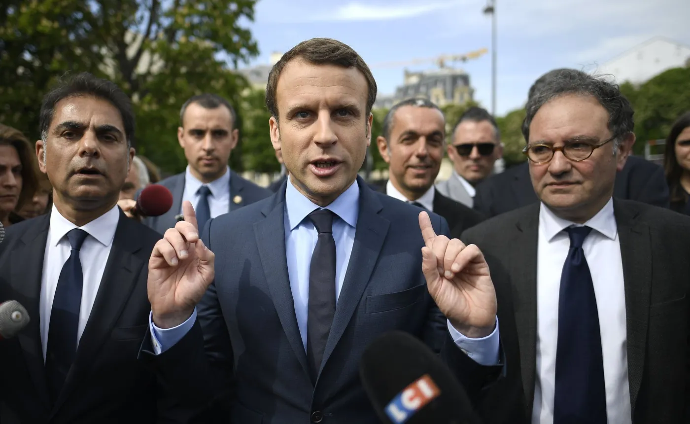  Emmanuel Macron 