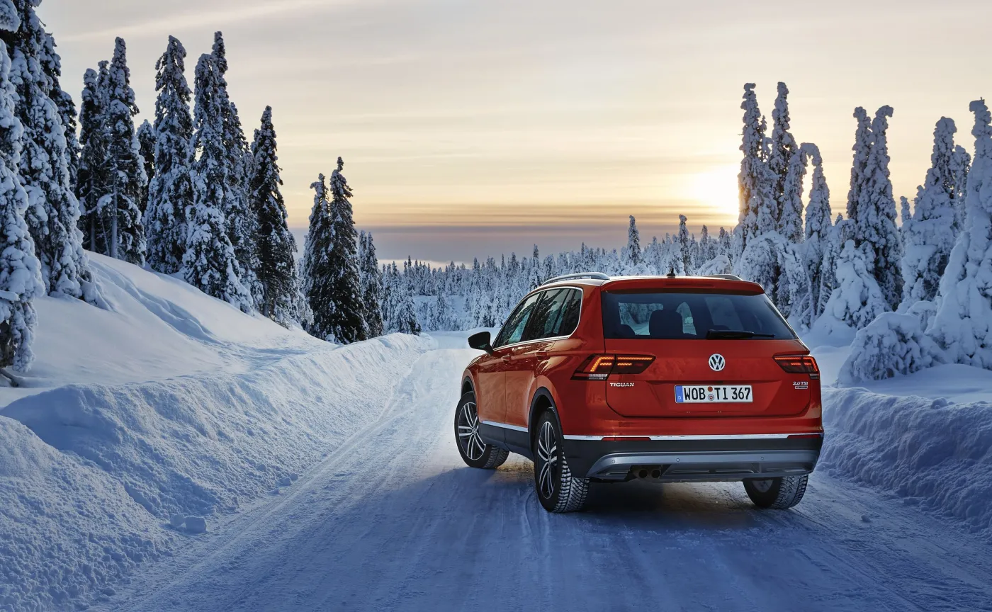 8717102-volkswagen-tiguan.jpg