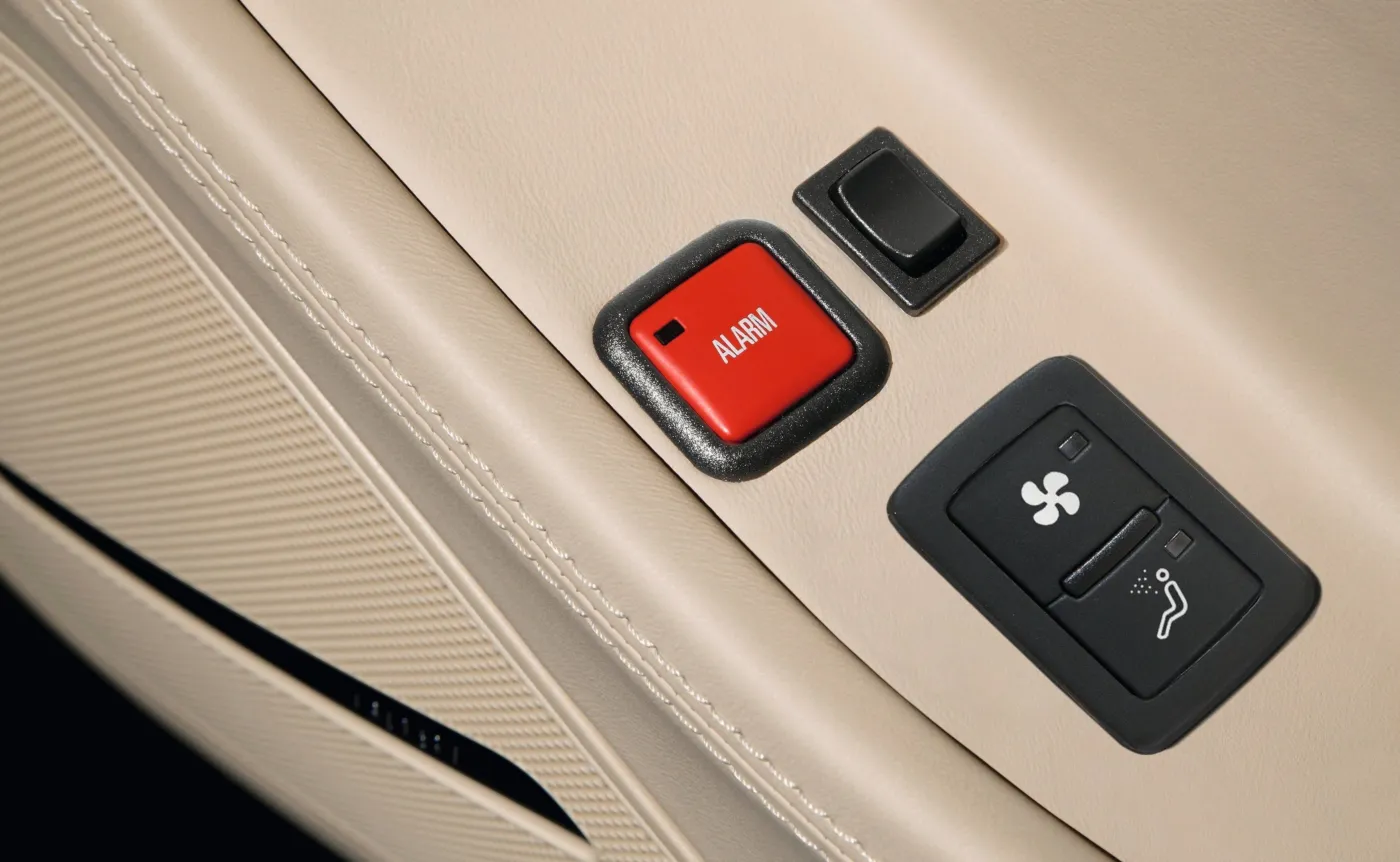 9872109-audi-a8-l-security.jpg