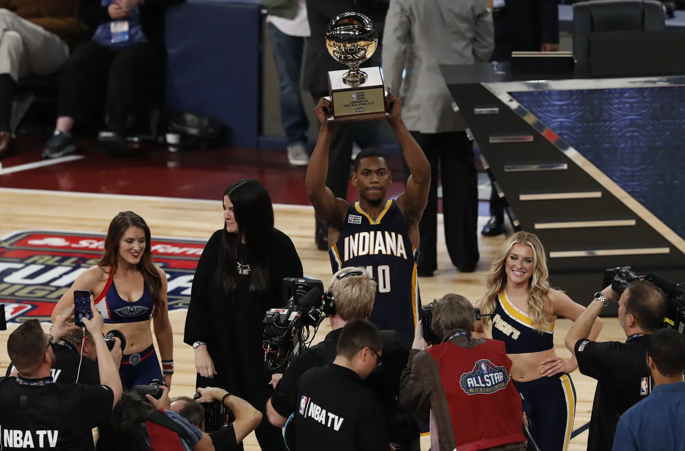 9895158-glenn-robinson-iii.jpg