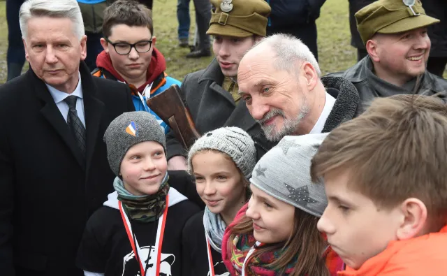 Dzień Żołnierzy Wyklętych. Szef MON: Oni byli niezłomni, dlatego dzisiaj możemy odbudowywać niepodległość
