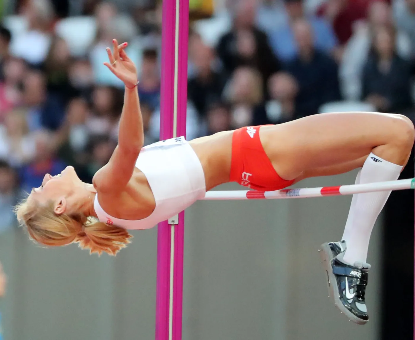 Kamila Lićwinko