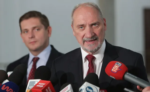 Macierewicz o doradcy wojskowym prezydenta Dudy: SKW nabrało wątpliwości; sprawdzanie to czas rzędu roku