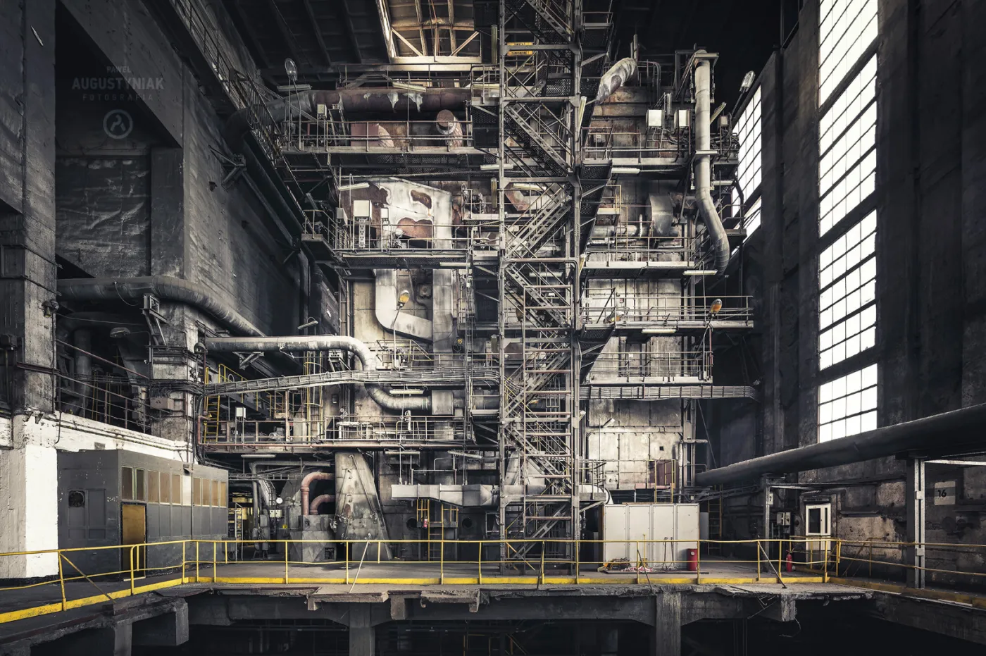 Industrialna Łódź. Unikatowe zdjęcia na wystawie w Fabryce Scheiblera