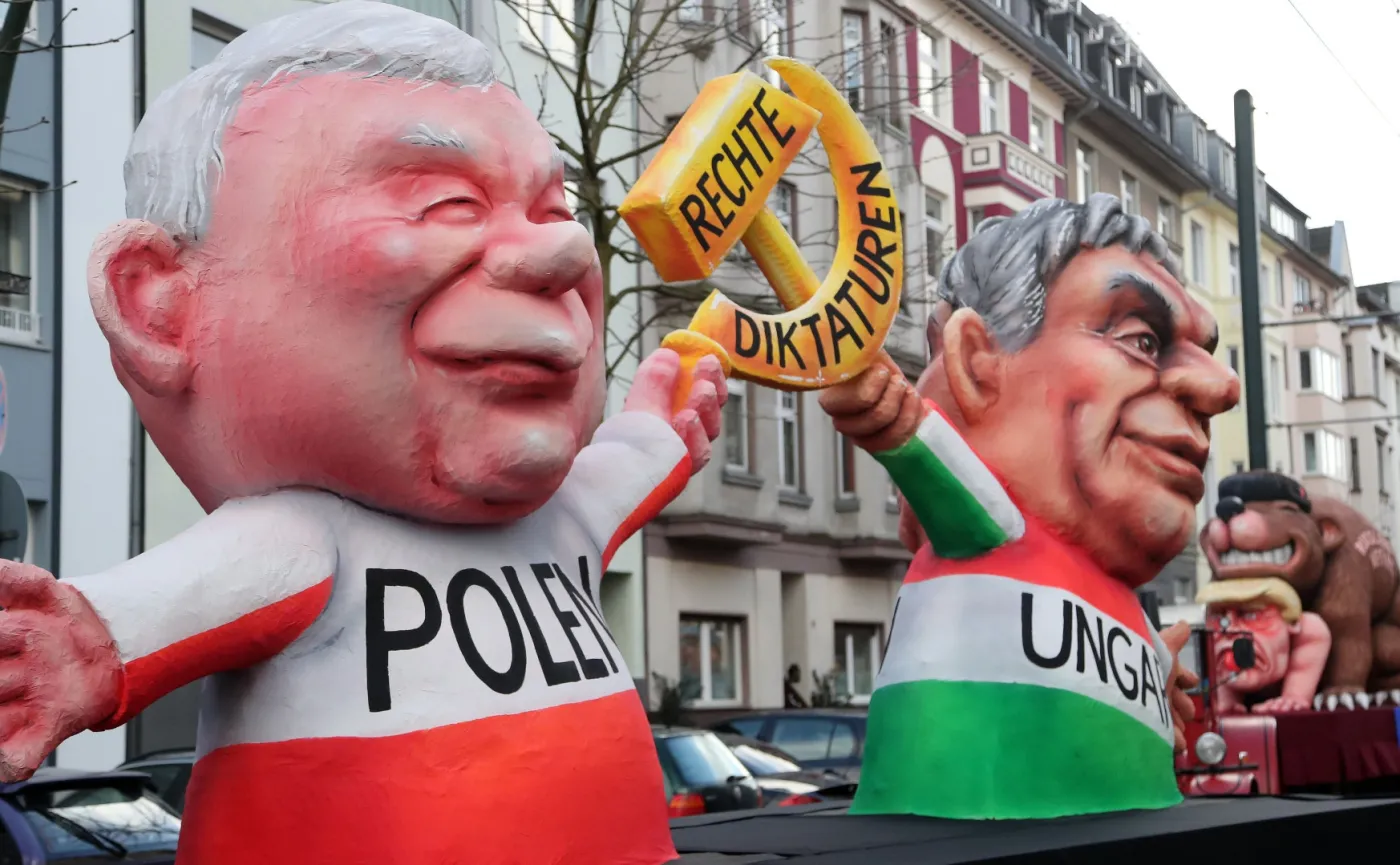 10768230-kaczynski-i-orban.jpg
