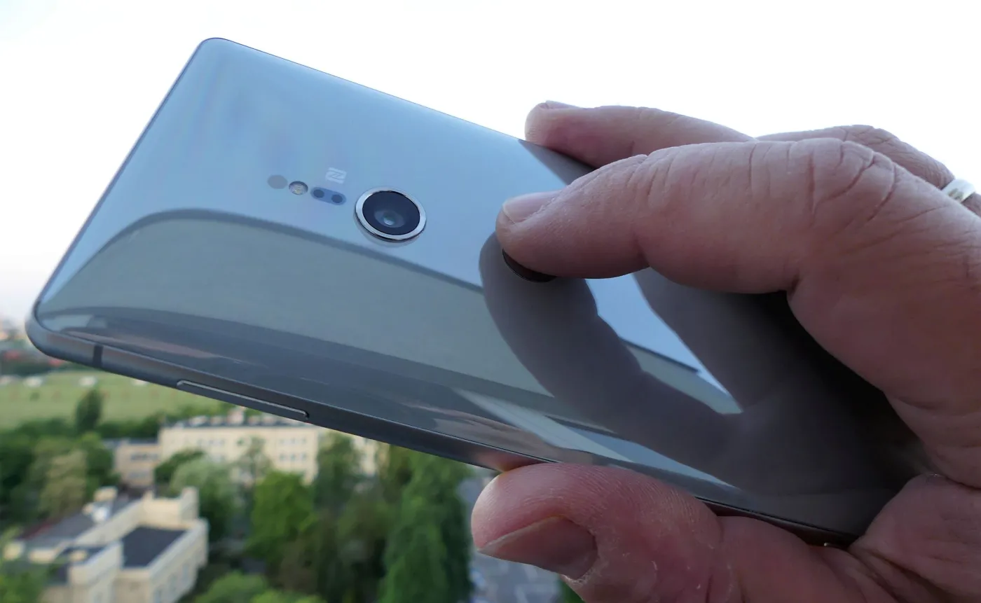 Sony Xperia XZ2