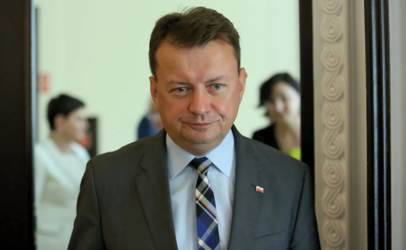 Dehnel do szefa MON: Sam jesteś sodomitą, Błaszczaku zamykający granice przed uchodźcami