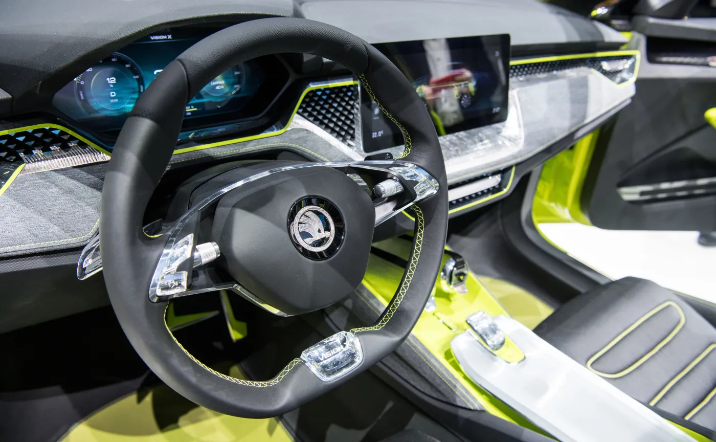 Skoda inwestuje miliardy i przychyla nieba fachowcom z Polski. Szuka pracowników i oferuje znakomite warunki