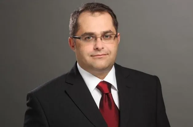 8205123-marek-grobarczyk.jpg