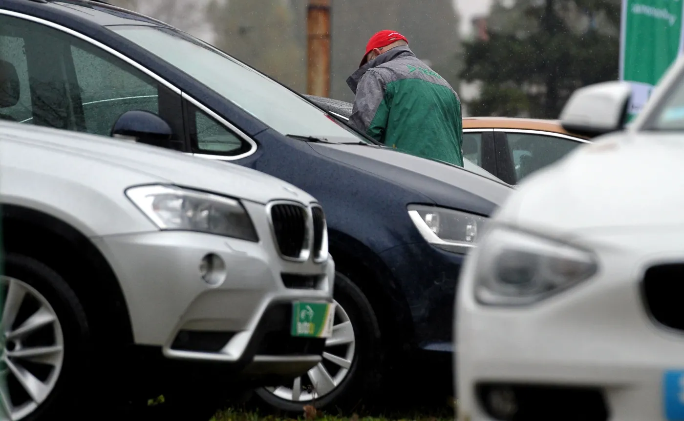 Komis samochodowy