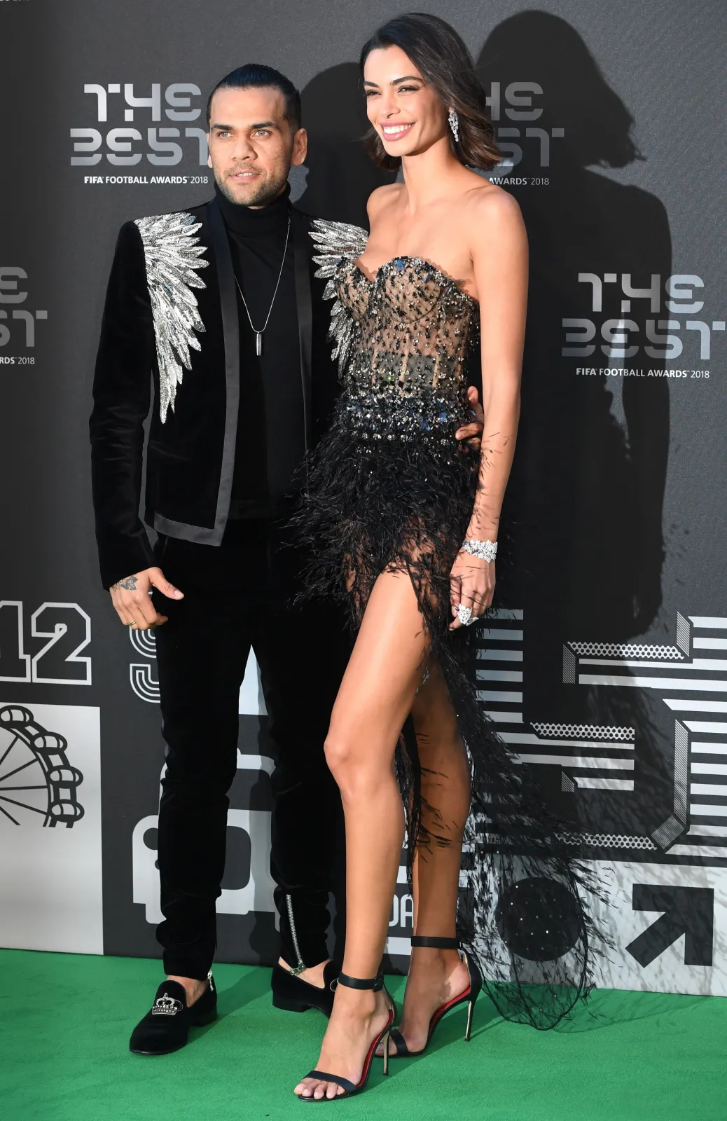 11481197-dani-alves-z-zona.jpg