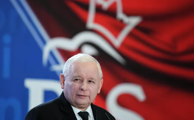 Opozycja pyta, za co "poseł Kaczyński" pobiera pieniądze. Cymański: To żenujące. Myślmy jak żołnierze, mamy swoich dowódców!