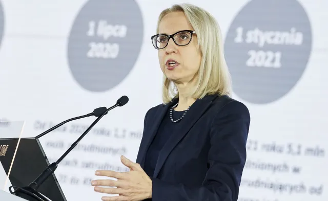 Minister Czerwińska specjalnie dla DGP: Klin podatkowy trzeba zmniejszyć