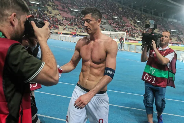 Lewandowski: Są trzy punkty, ale jeśli chodzi o grę, to wiele pozostawia do życzenia