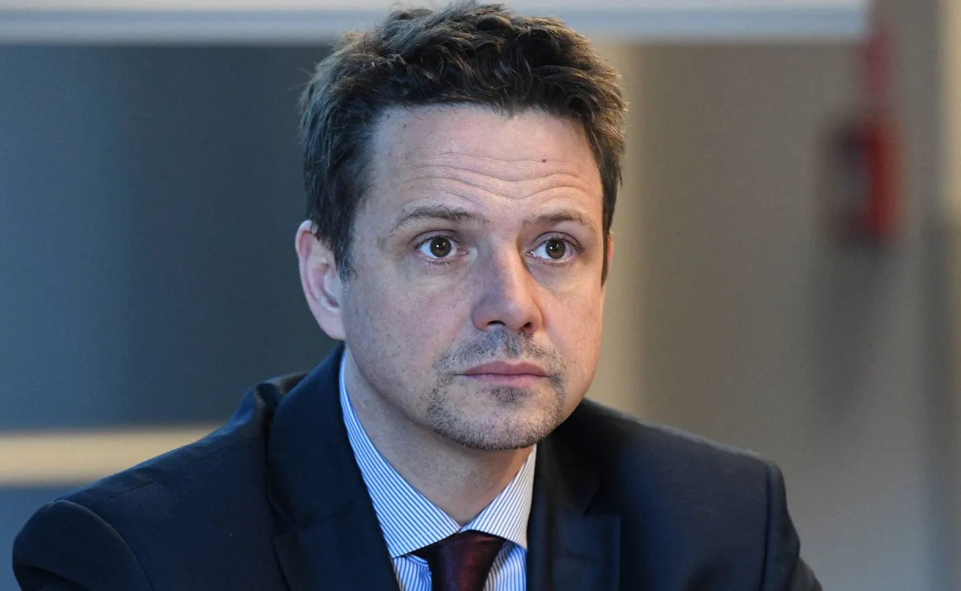 Trzaskowski ostro o PiS: W szaty obrońców moralności stroją się hipokryci o mentalności Kalego