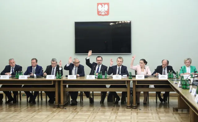 Opozycja alarmuje: Mariusza Kamińskiego skreślono z listy świadków. ODPOWIEDŹ Marcina Horały