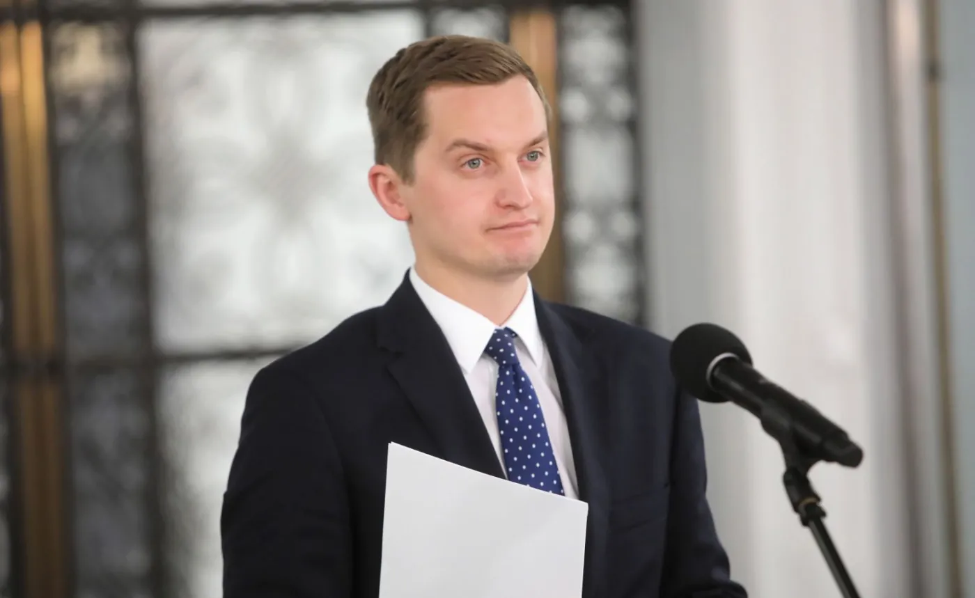 "Trzaskowski straszył kopertami z wirusem, a sam rozsyłał listy". Ratusz ODPOWIADA