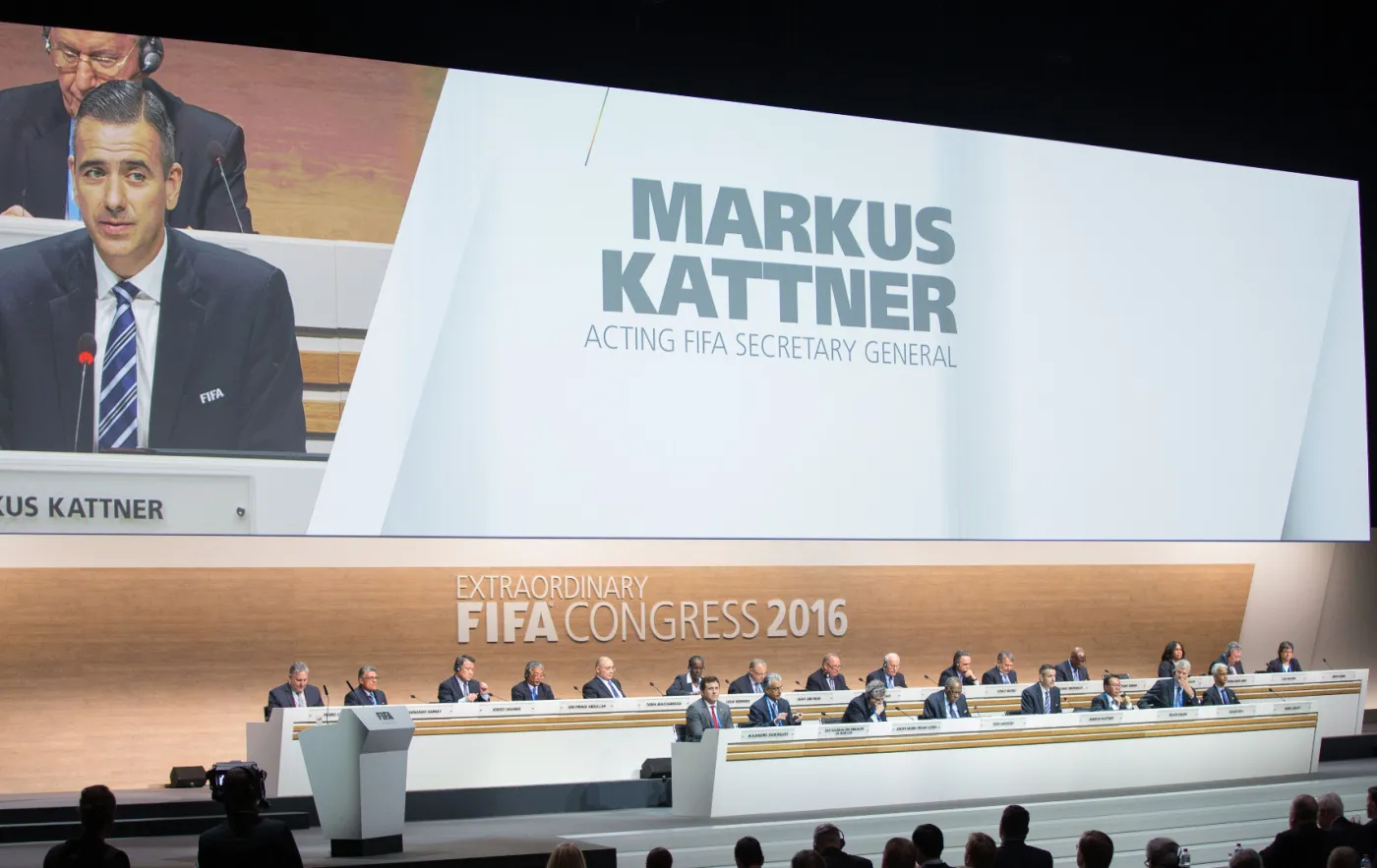 Były działacz FIFA zawieszony na 10 lat. Sięgnie też głęboko do kieszeni