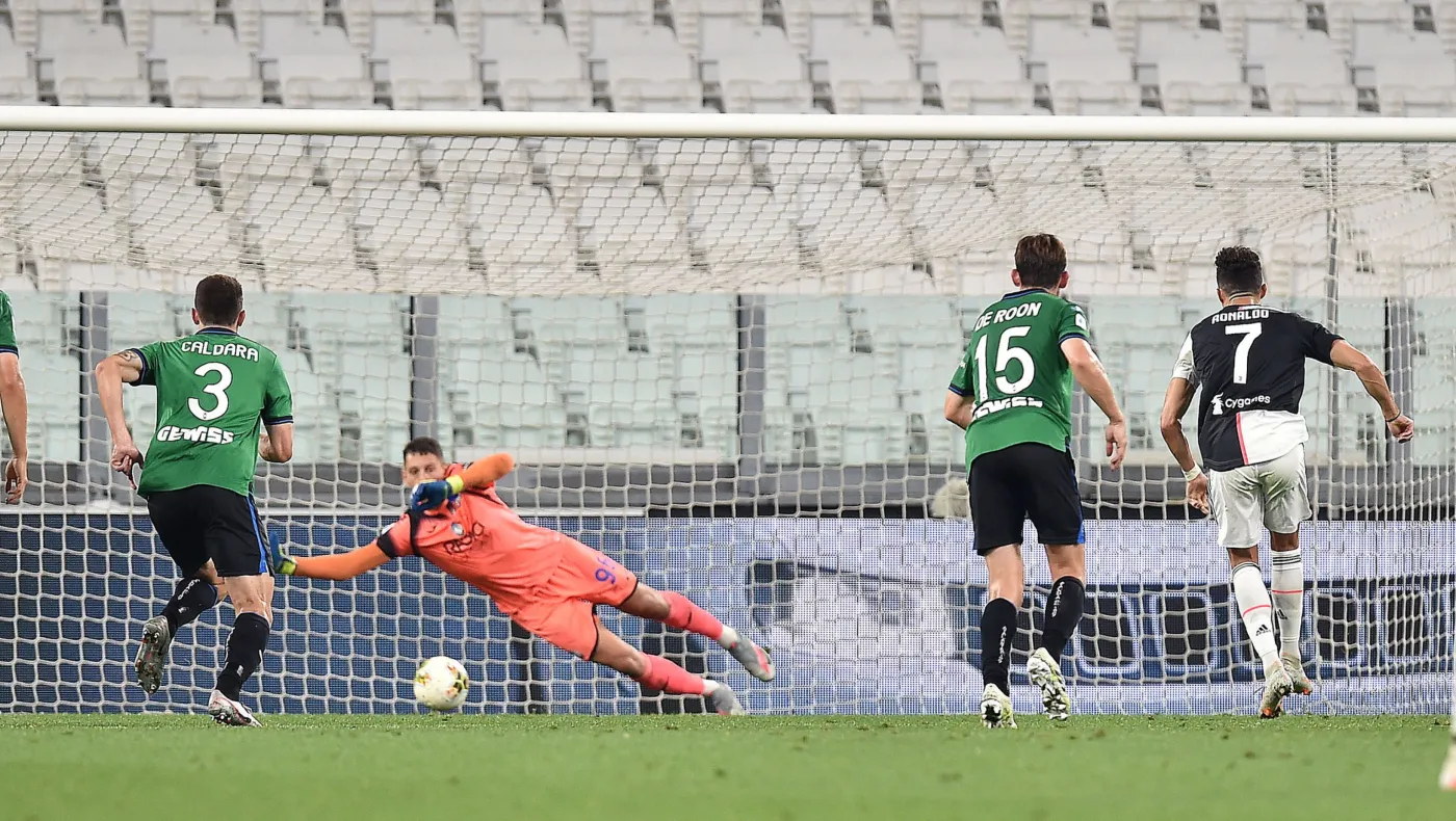 Ronaldo dwa gole strzelił. Szczęsny dwie bramki puścił. Juventus stracił punkty