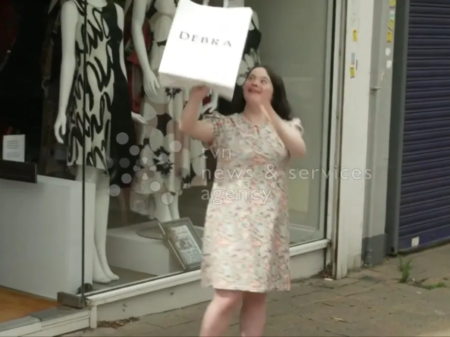 Niezwykła okładka "Vogue'a": modelka z zespołem Downa w roli ambasadorki luksusowej marki