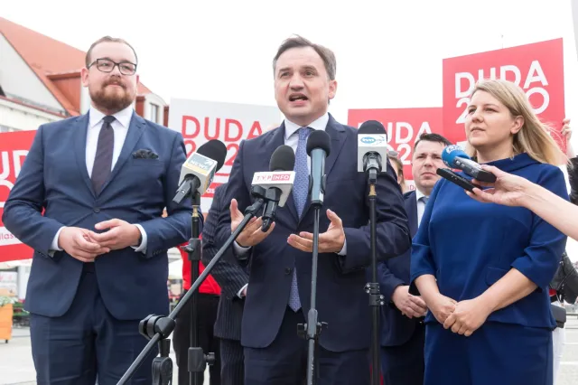Ziobro: Wybory będą starciem dwóch wizji Polski. Biało-czerwonej i tęczowej