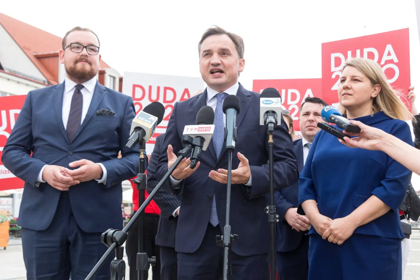 Ziobro: Wybory będą starciem dwóch wizji Polski. Biało-czerwonej i tęczowej