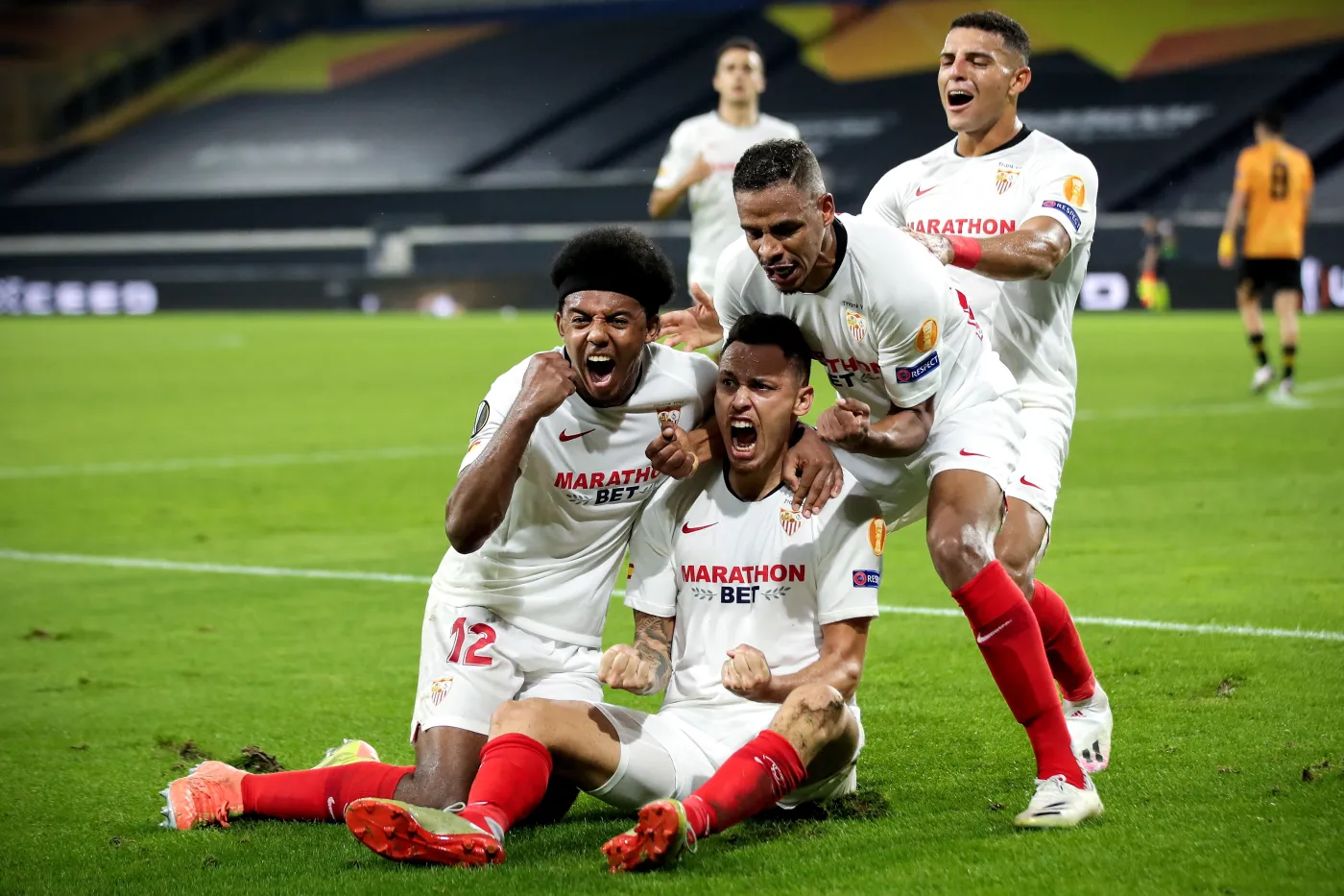 Ocampos wprowadził Sevillę do półfinału Ligi Europy. Szachtar nie dał szans Basel