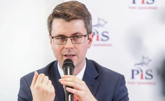 500 plus w formie bonów? Rzecznik rządu komentuje