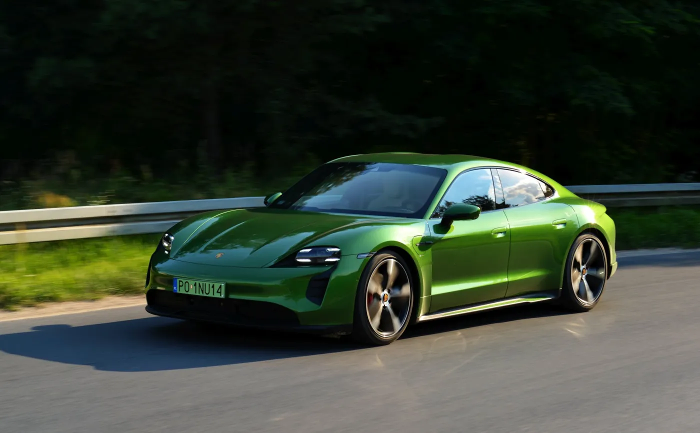 Porsche Taycan 4S