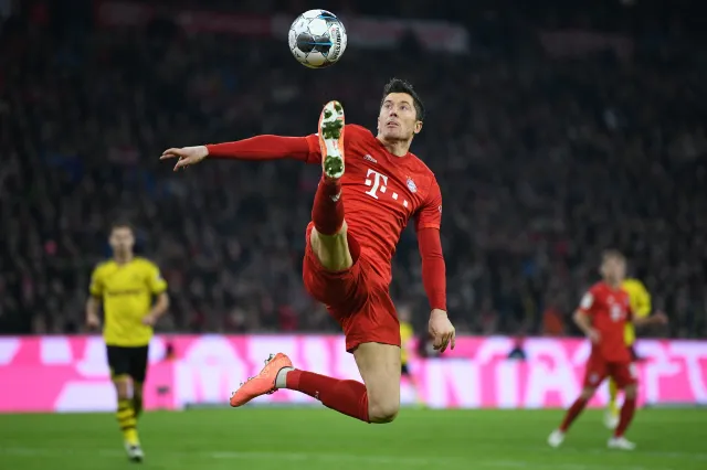 Lewandowski najlepszym piłkarzem w historii polskiego futbolu? [SYLWETKA]