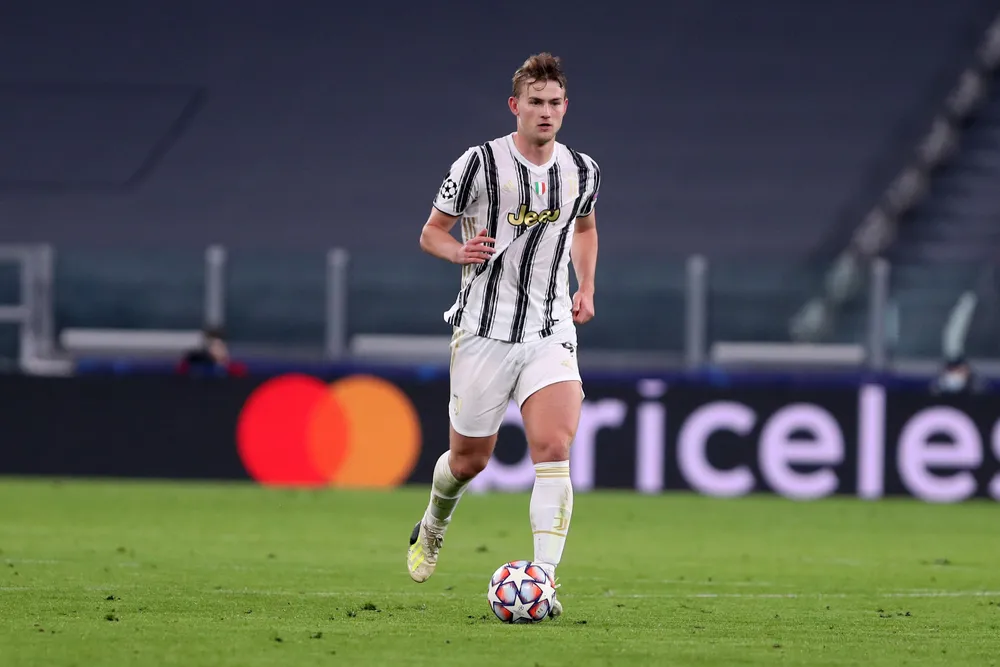 Matthijs De Ligt z pozytywnym wynikiem testu na COVID-19