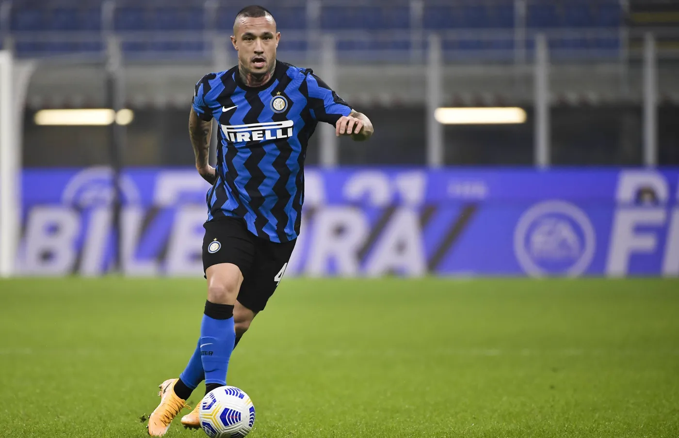 Nainggolan wraca do Cagliari. "Chcę na nowo odkryć radość z gry"