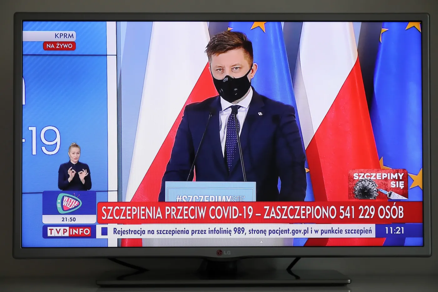 Nowy kanał rejestracji na szczepienia. Jest komentarz Michała Dworczyka