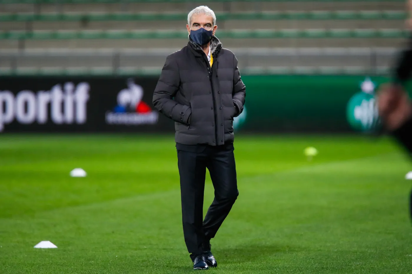 Raymond Domenech zaledwie po miesiącu zwolniony z Nantes