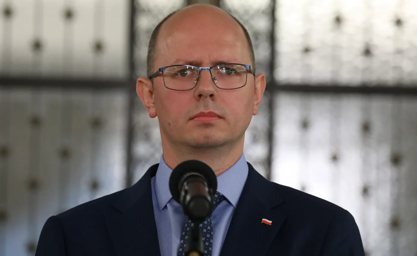 Do trzech razy sztuka? Szef Komisji ds. Pedofilii wreszcie znalazł czas dla posłów KO