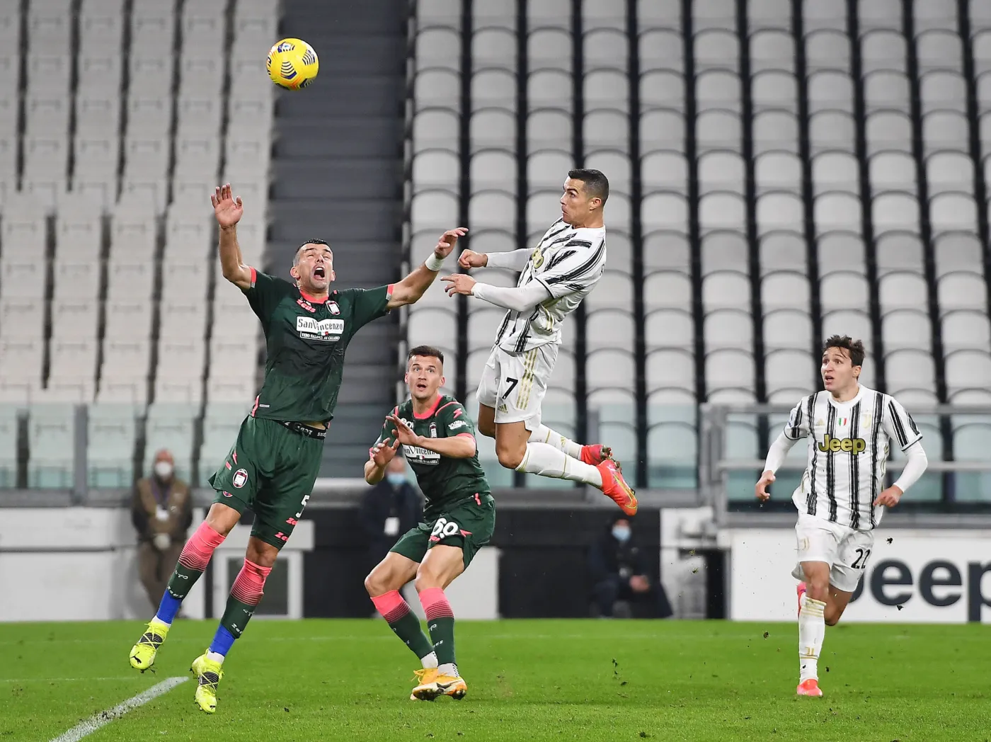 Ronaldo najskuteczniejszy w Serie A, Szczęsny rezerwowym, awans Juventusu