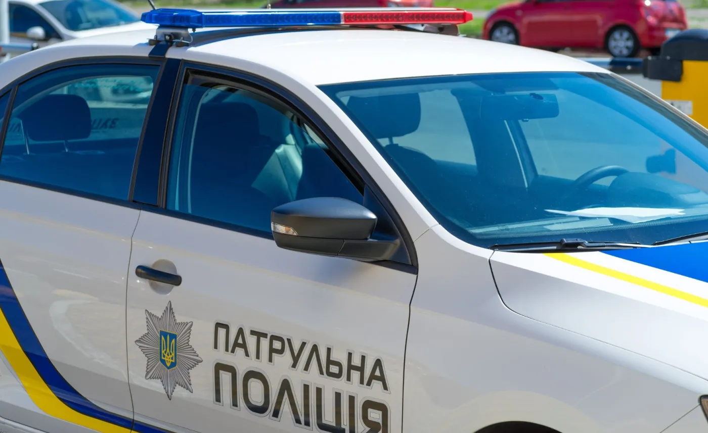 Napastnik z Połtawy porzucił samochód i uciekł. Zakładnik uwolniony