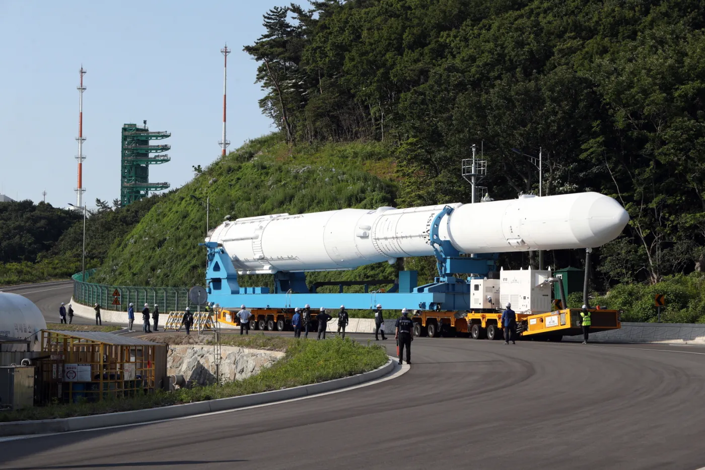 Korea Południowa po raz pierwszy zaprezentowała własną rakietę kosmiczną