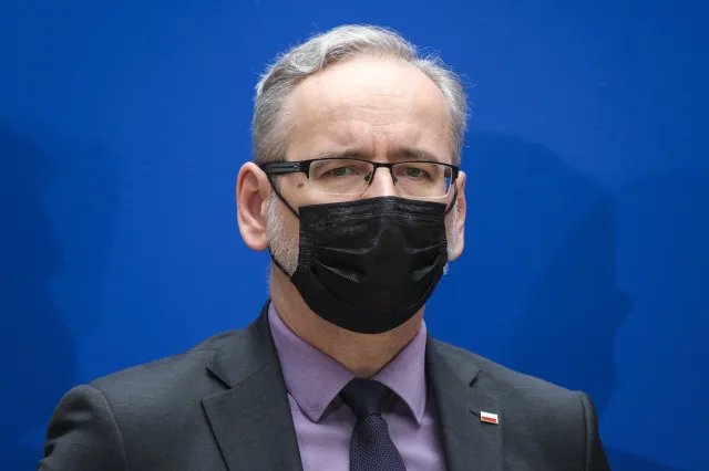 Niedzielski: Jeśli zaatakuje wirus Delta, mogą wrócić obostrzenia