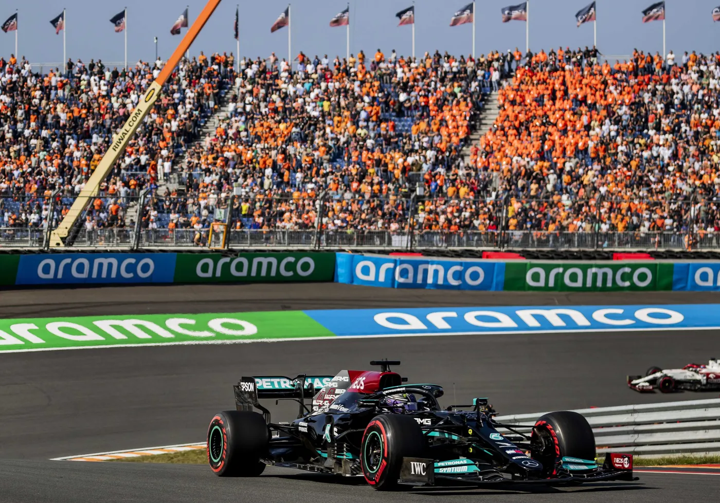 Hamilton i Leclerc najszybsi na treningach w Zandvoort